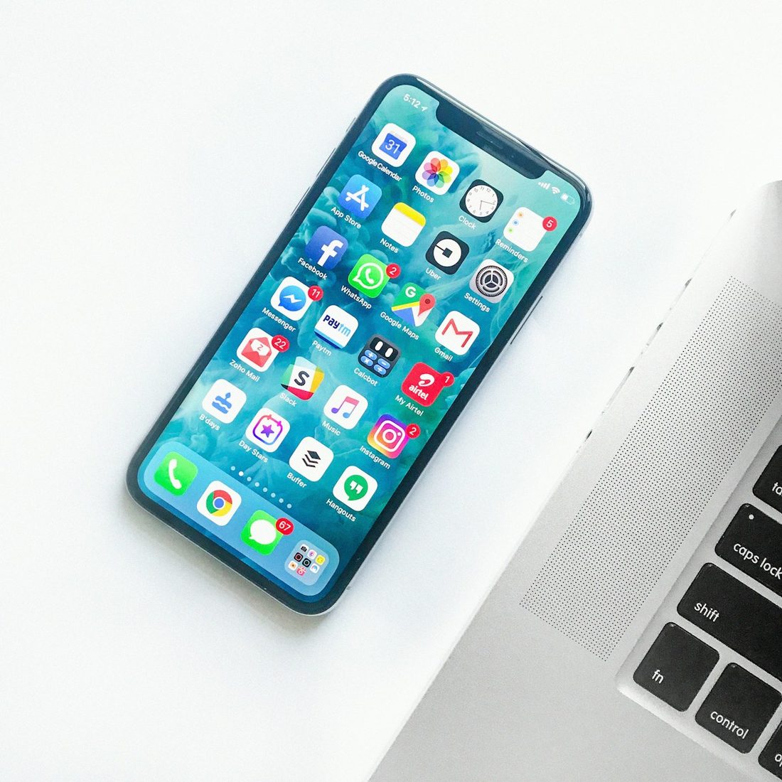 世界杯竞猜软件 APP 赛程与赛事列表界面示意
